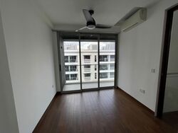 Centra Residence (D14), Apartment #398949151